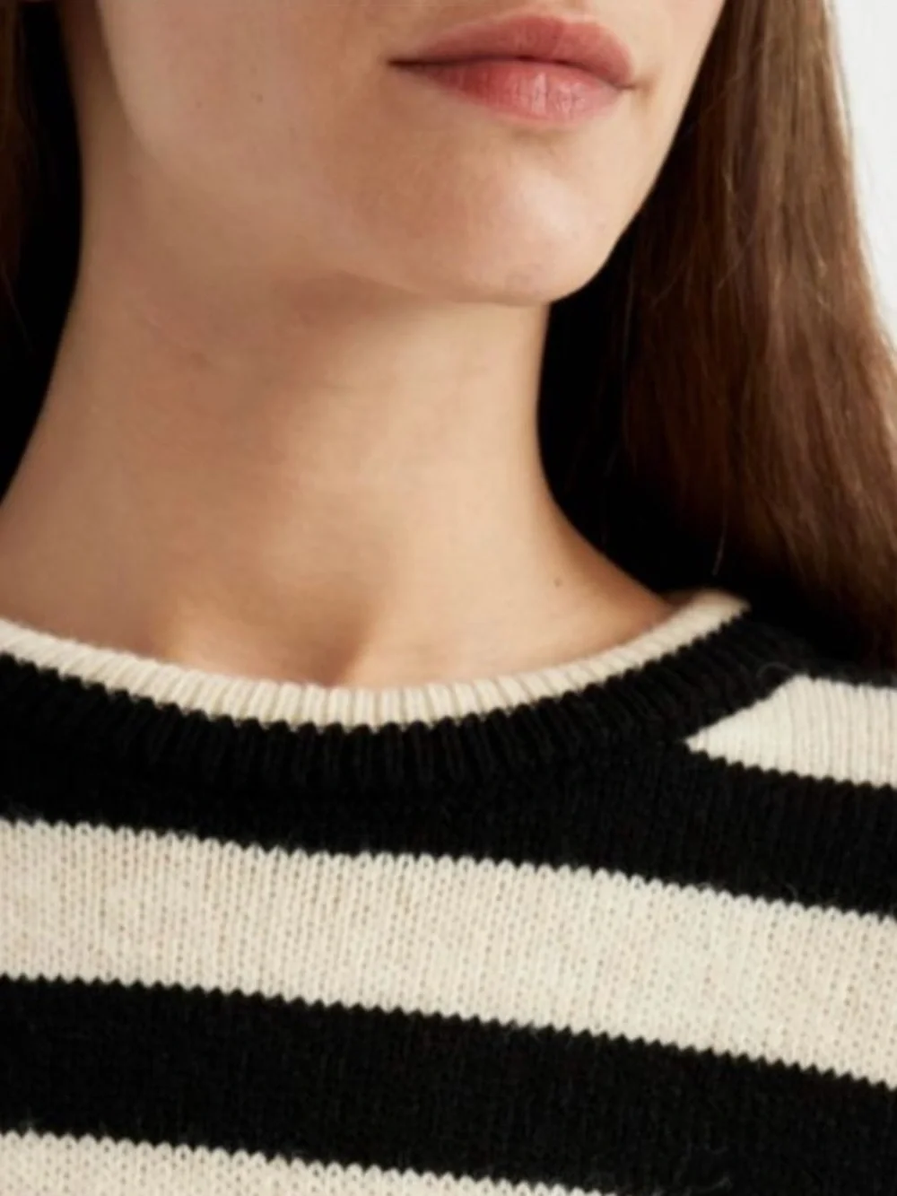 Zara Women’s Striped Crew Neck Black & Cream Sweater Small - Picture 5 of 10